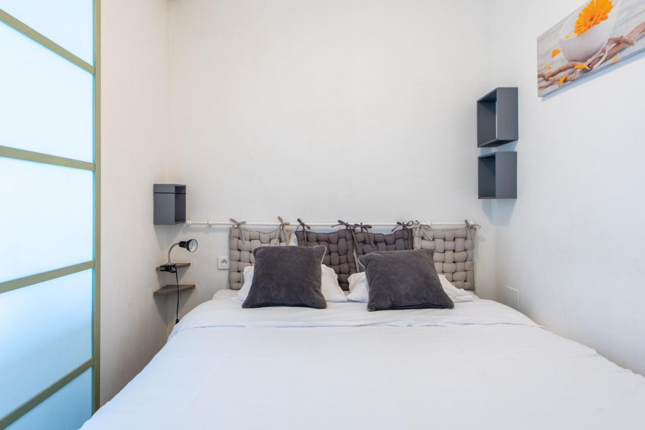 Happyfew Eros Apartment Nice Bagian luar foto